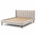 Modernes Polsterbett in Beige/Braun, 180 × 200 cm, mit hohem Kopfteil und Holzlattenrost
