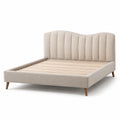 Polsterbett aus Bouclé-Stoff in Creme mit braunen Holzfüßen, Liegefläche 160 x 200 cm, Gesamtmaß 216 x 174 x 112 cm, Holzlattenrost und Wellenkopfteil